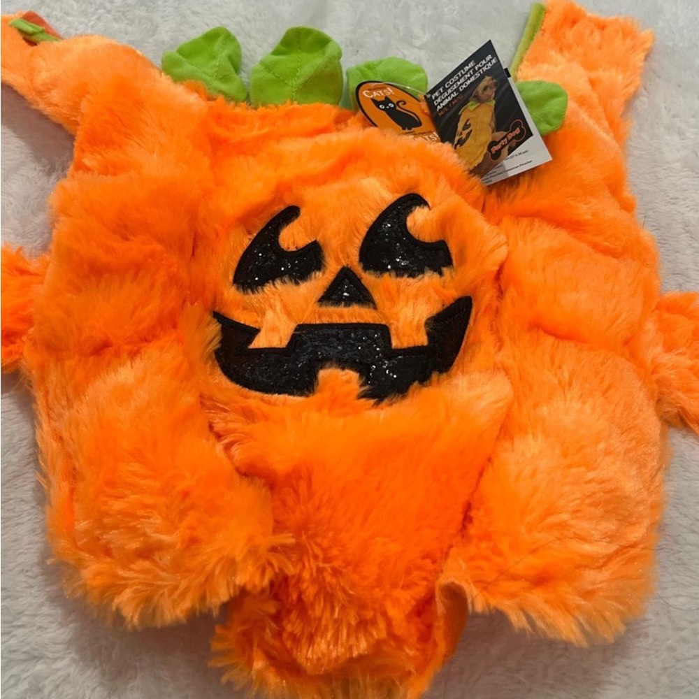 Dog/cat Halloween Pumpkin costume